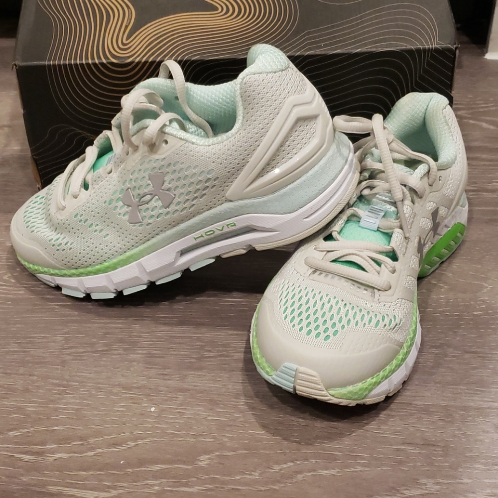 BNWOB UA HOVR GUARDIAN